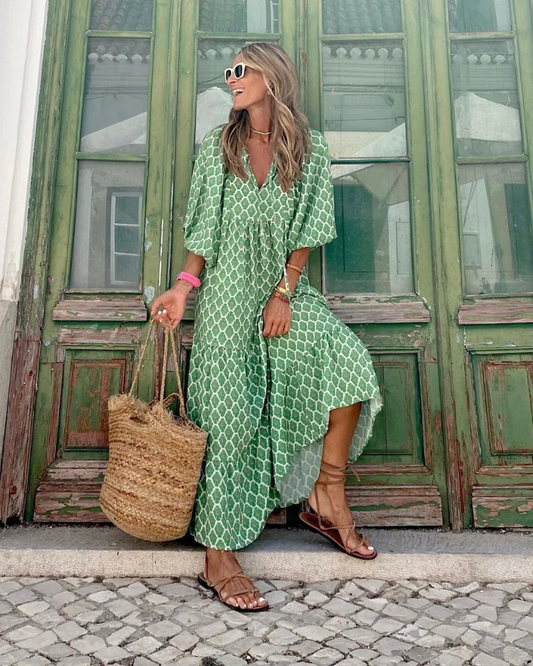 Bellanova | Boho vzorované stupňovité letné maxi šaty s V výstrihom