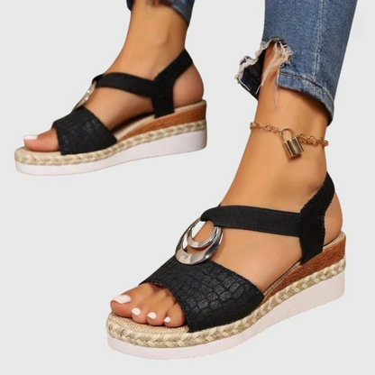 Momount dámske espadrilkové sandále na kline – púdrové, metalický remienok na členku