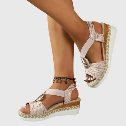 Momount dámske espadrilkové sandále na kline – púdrové, metalický remienok na členku