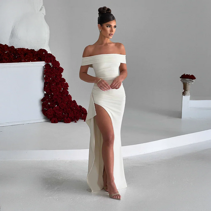 Daniela | Elegantné večerné maxi šaty so spustenými ramenami, riasením a vysokým rozparkom